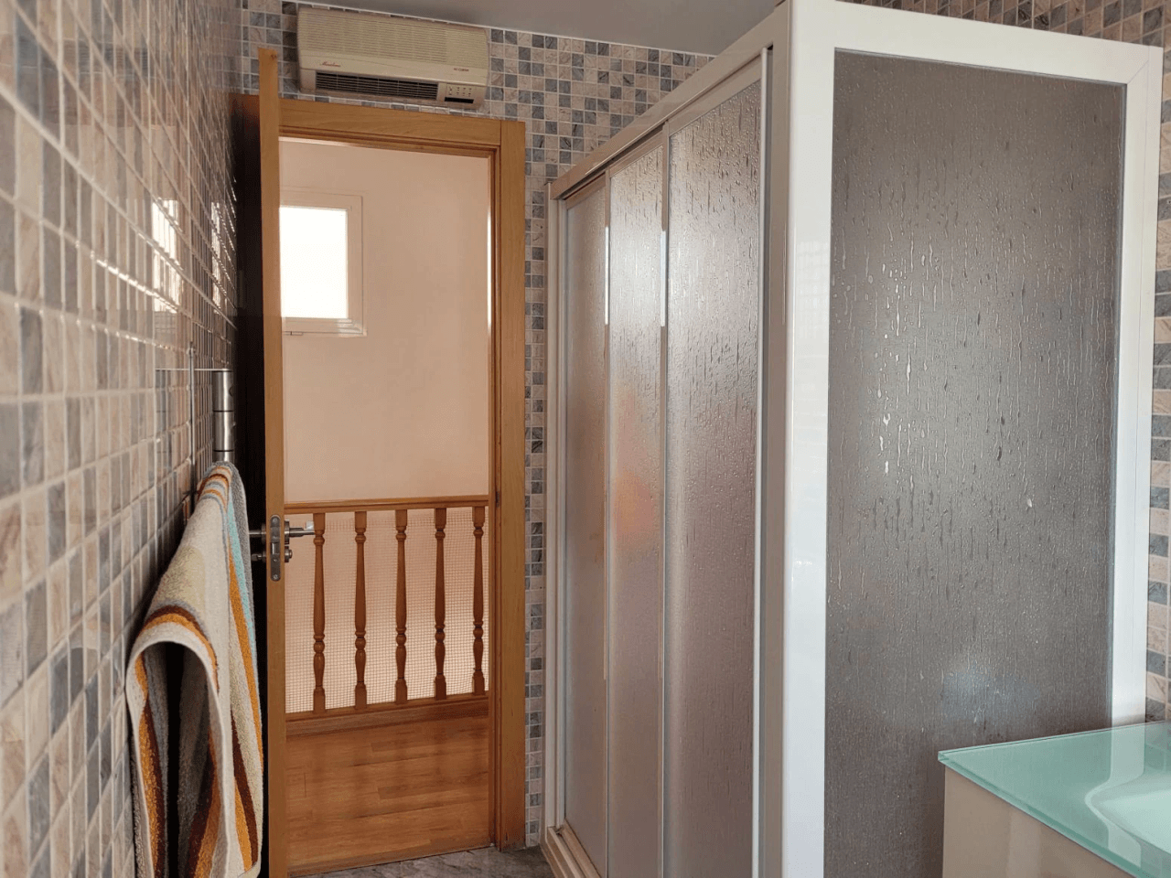 Excelente vivienda independiente a la venta en Zona Helipoli