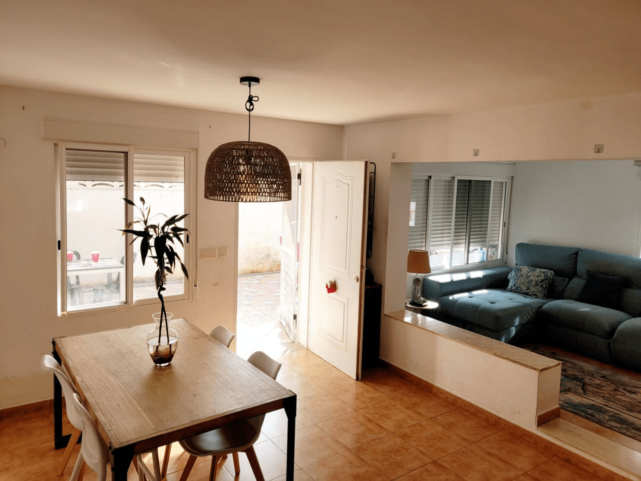 Excelente vivienda independiente a la venta en Zona Helipoli