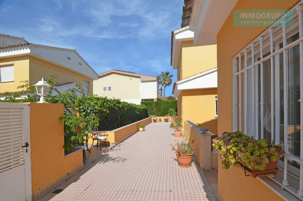 Villa a la Venta en Benicasim