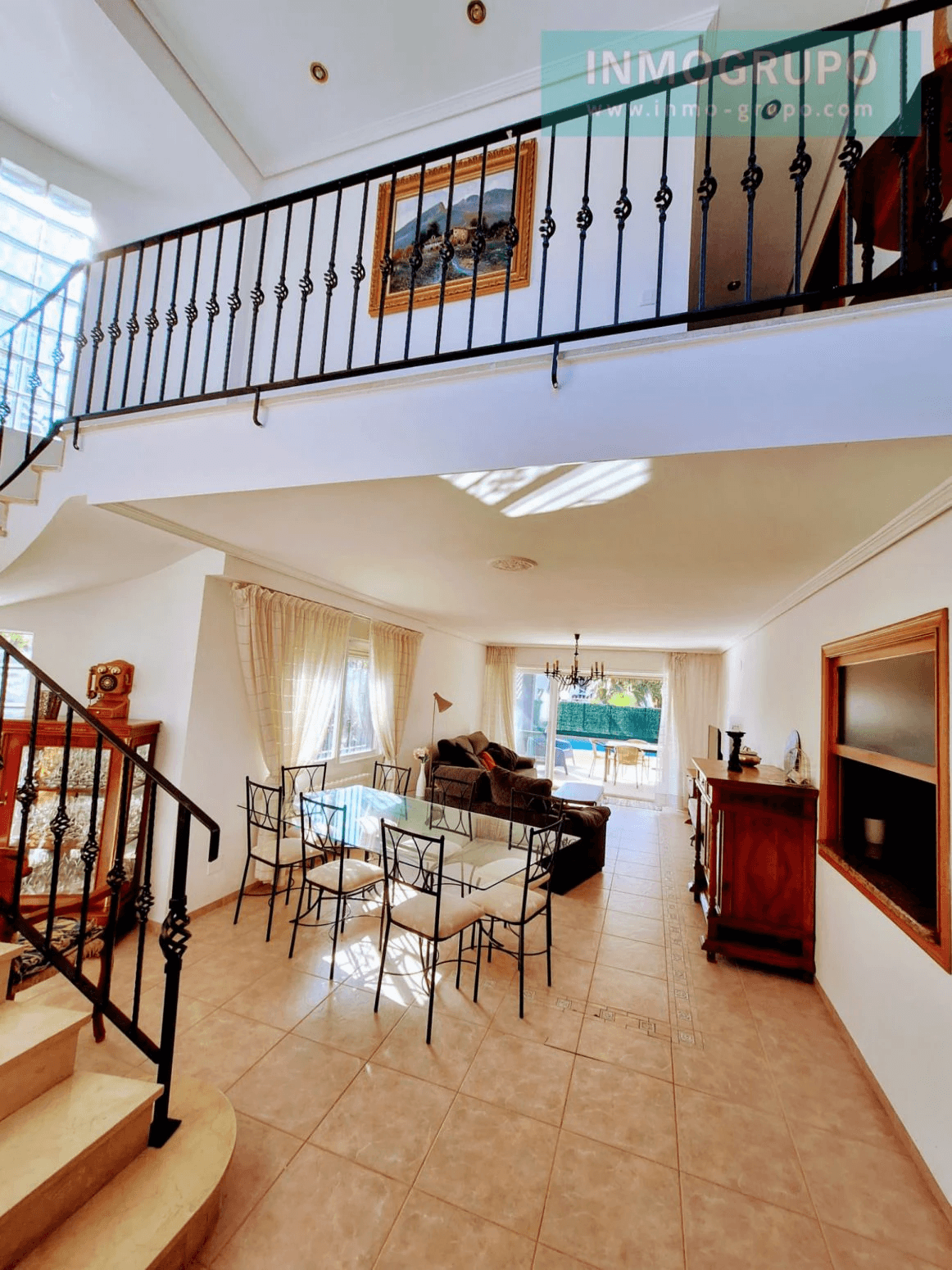 VILLA INDIVIDUAL CON PISCINA EN C/ SIGALERO