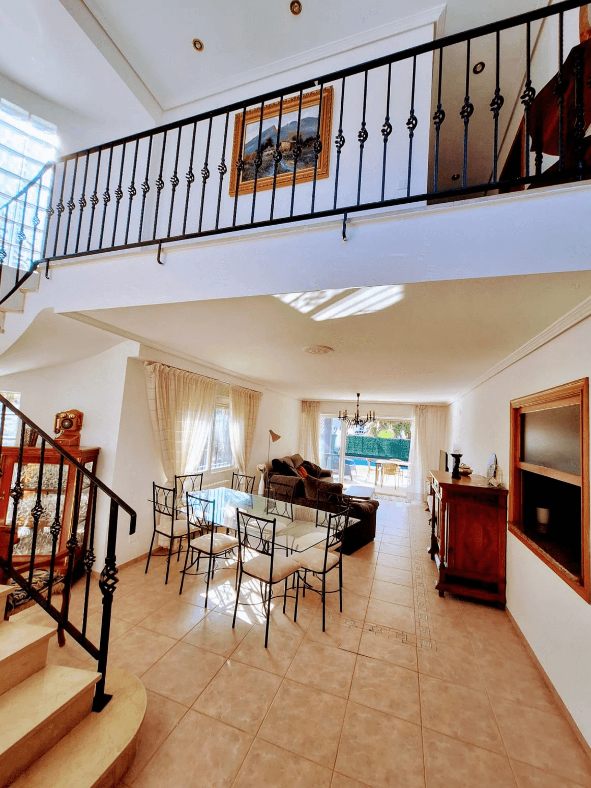 VILLA INDIVIDUAL CON PISCINA EN C/ SIGALERO