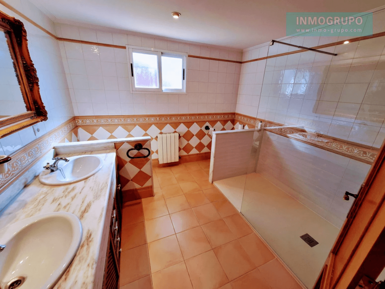 VILLA INDIVIDUAL CON PISCINA EN C/ SIGALERO