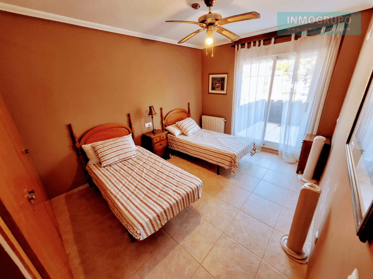 VILLA INDIVIDUAL CON PISCINA EN C/ SIGALERO