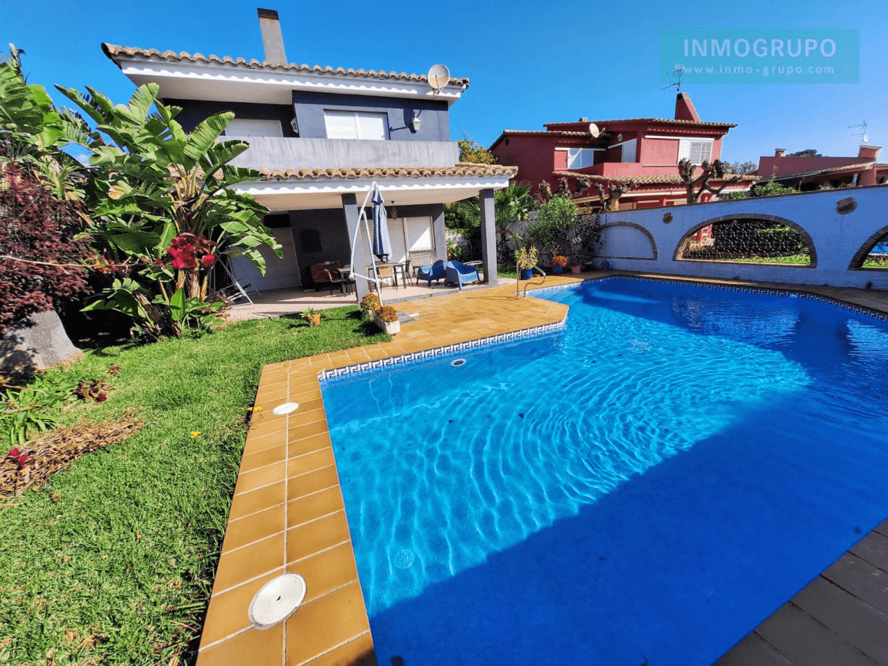 VILLA INDIVIDUAL CON PISCINA EN C/ SIGALERO