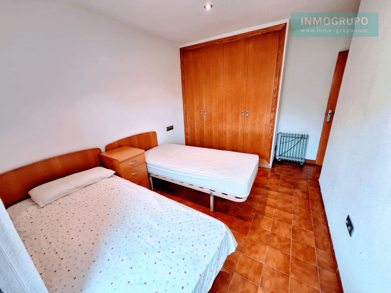 ADOSADO A LA VENTA EN PLAYA DE VORAMAR