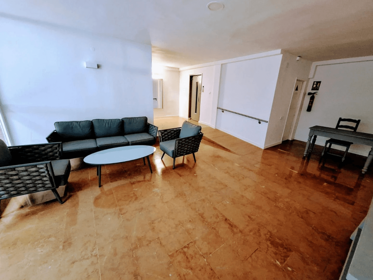 APARTAMENTO PRIMERA LINEA DE PLAYA EN VORAMAR