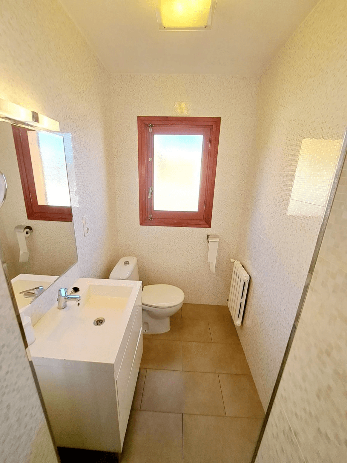 VILLA EN C/ SAN VICENTE. CERCA DEL TORREON Y DEL PUEBLO
