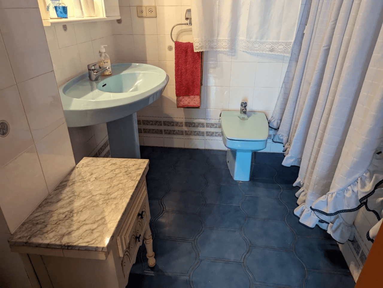 VILLA INDIVIDUAL CON PISCINA EN GRAN AVENIDA