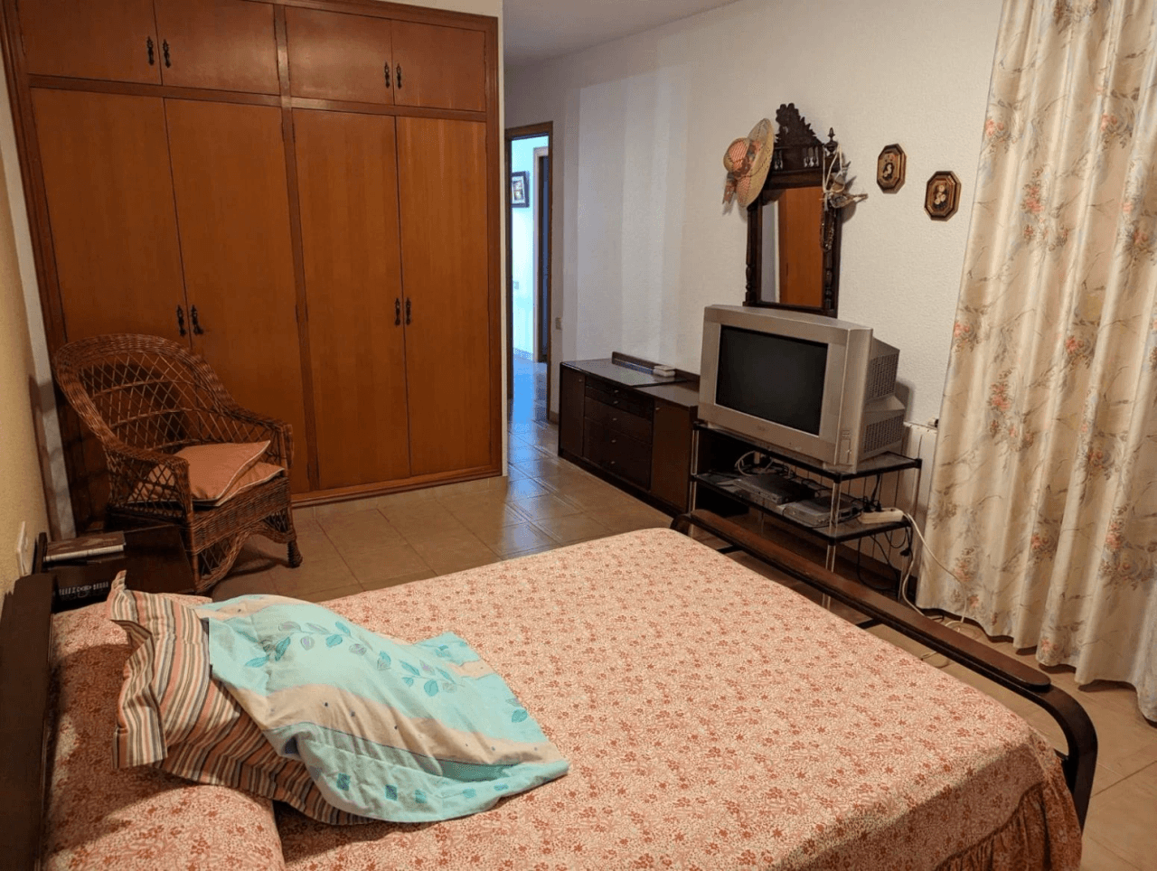 VILLA INDIVIDUAL CON PISCINA EN GRAN AVENIDA