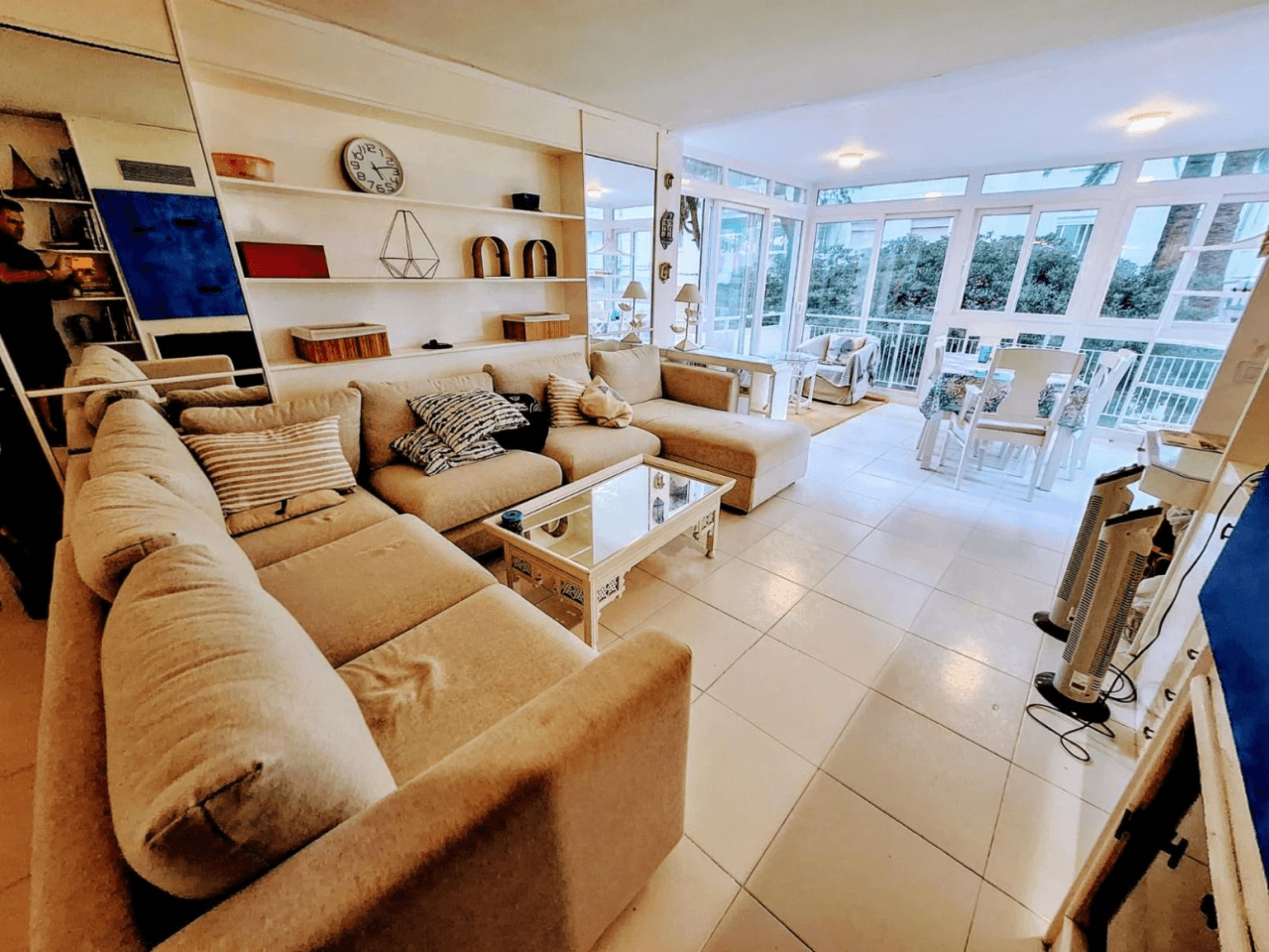 APARTAMENTO PRIMERA LINEA DE PLAYA EN VORAMAR