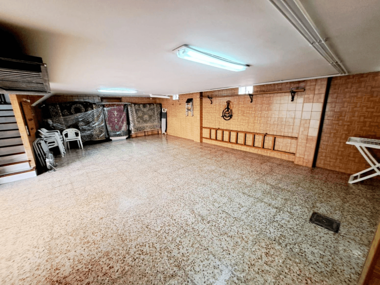 VILLA EN C/ SAN VICENTE. CERCA DEL TORREON Y DEL PUEBLO